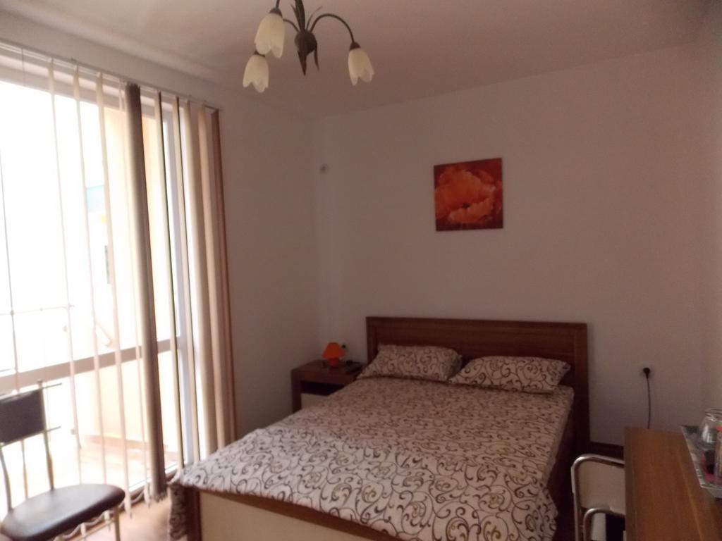 Guest House Nedelchevi Primorsko Rom bilde